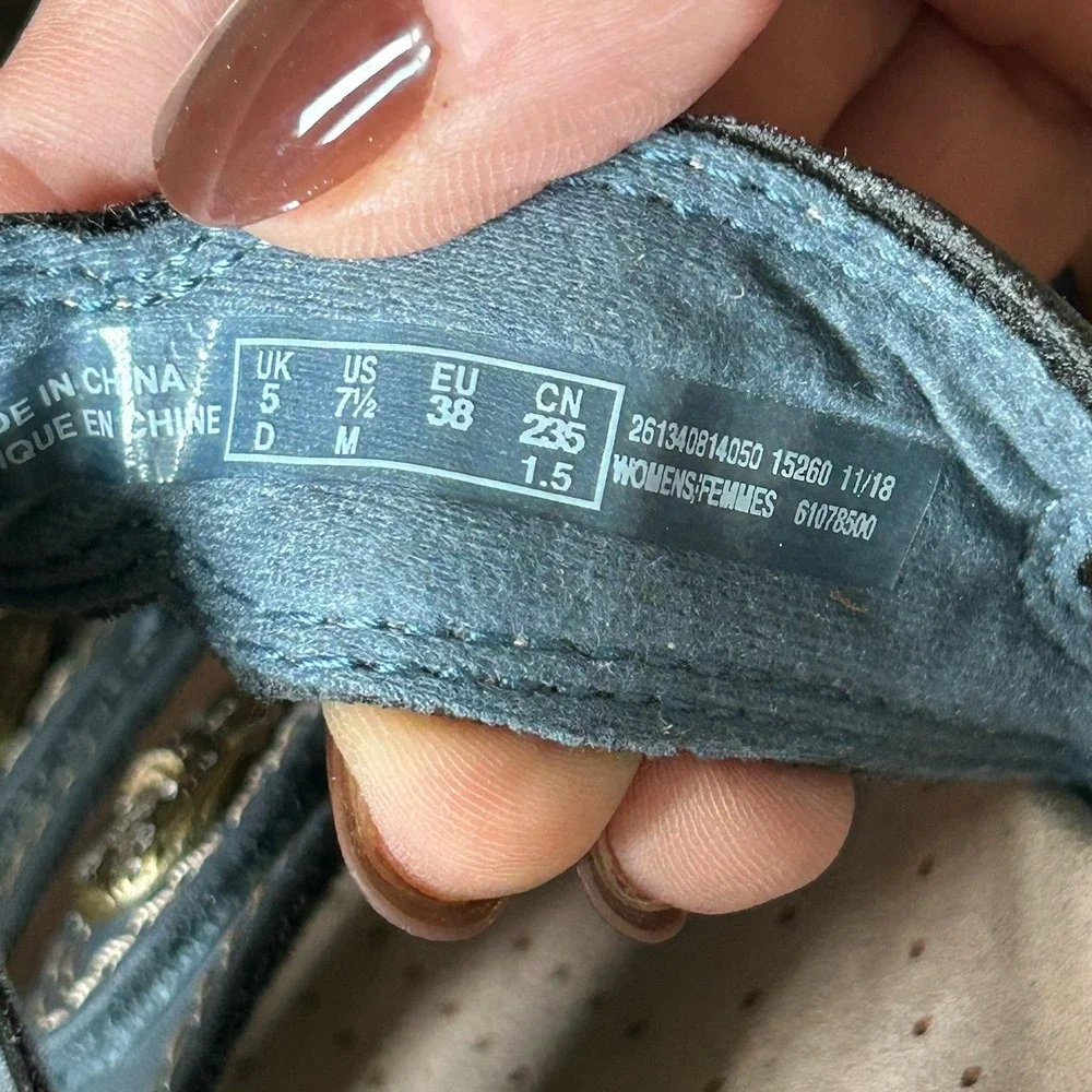 NIB Clarks Collection Leisa Grace - Size 7.5 -Denim Blue/Grey Adjustable 3 Strap